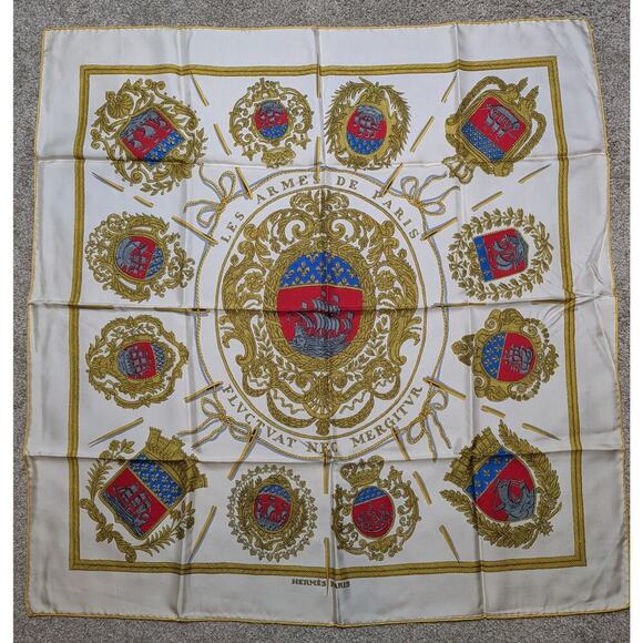 Vintage HERMÈS "Les Armes de Paris" by Hugo Grygkar 1954 Rare Silk Scarf 34"inch - Picture 1 of 6